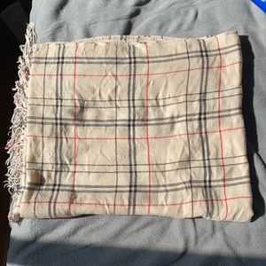 Plaid Scarf w/ Fringe